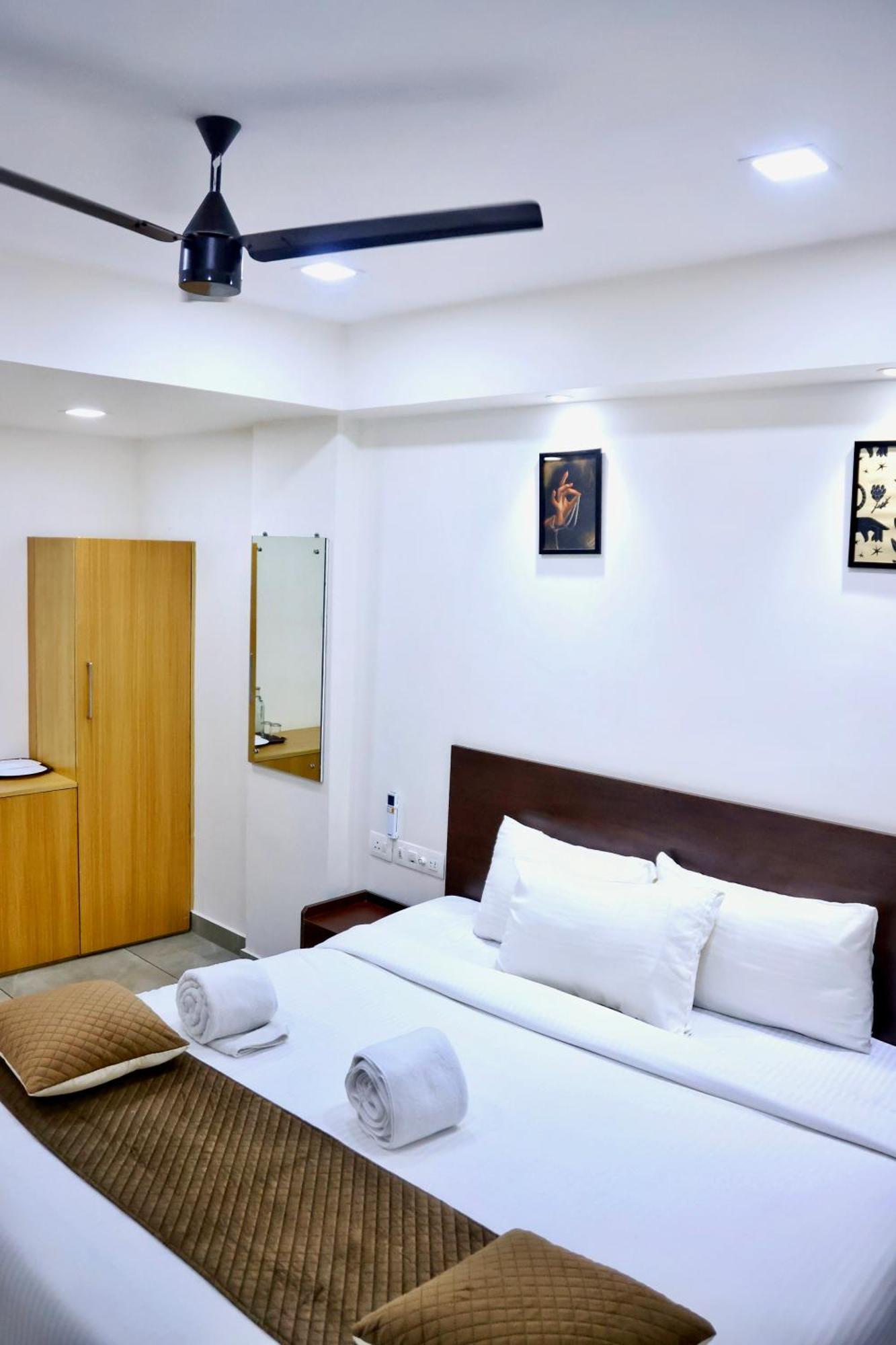 Reach Inn Kochi Exteriér fotografie