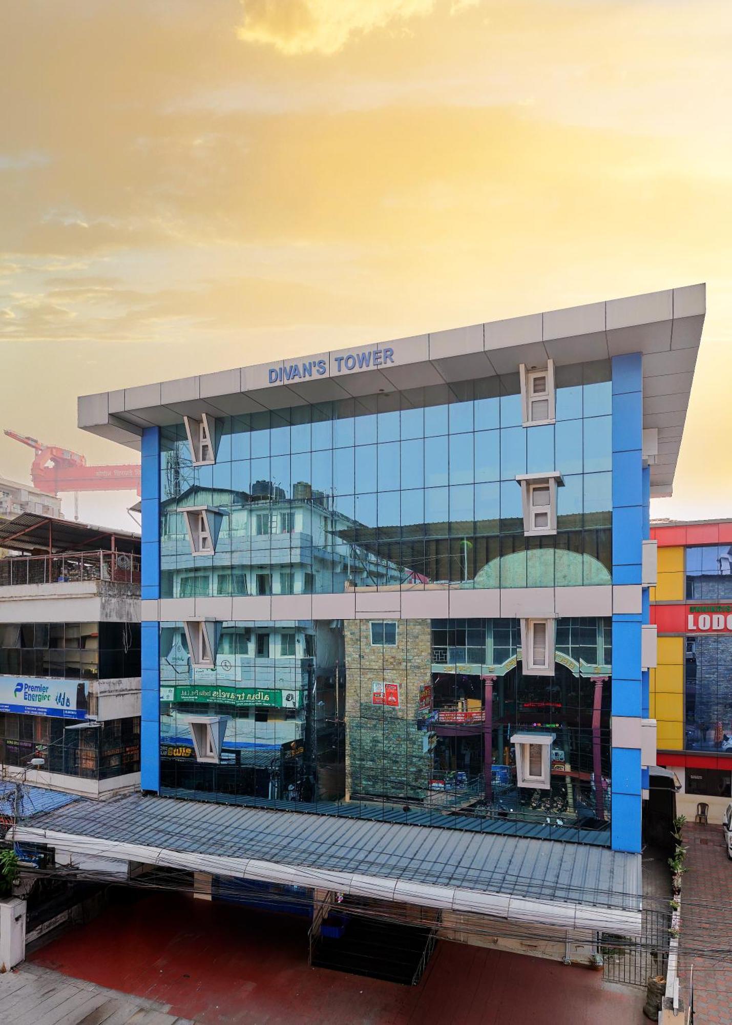 Reach Inn Kochi Exteriér fotografie